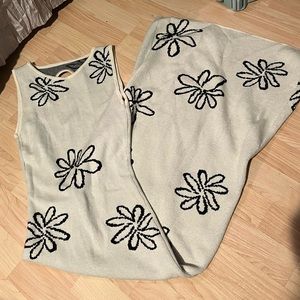SOLD NWOT floral knit dress